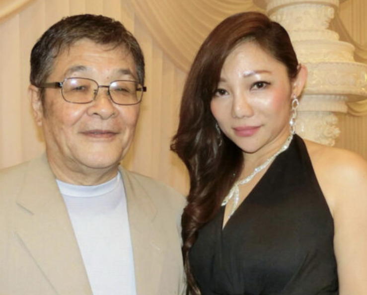 仲本工事さんと純歌さん