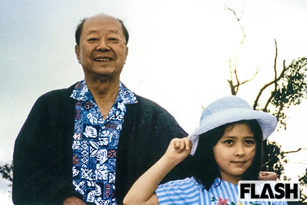 故・宮澤喜一さんと幼少期の宮澤エマさん