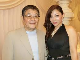 仲本工事さんと純歌さん