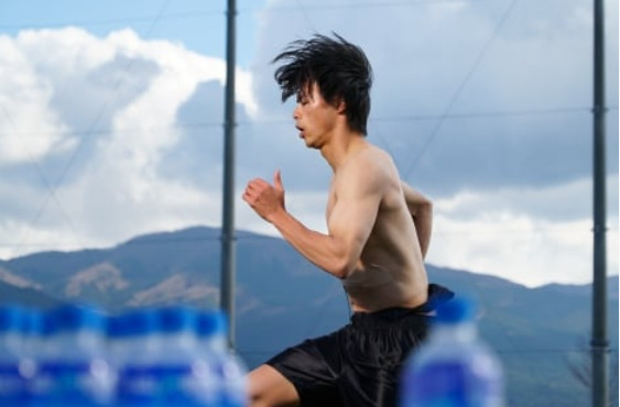 三笘薫選手の筋肉