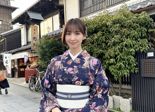 篠田麻里子さん