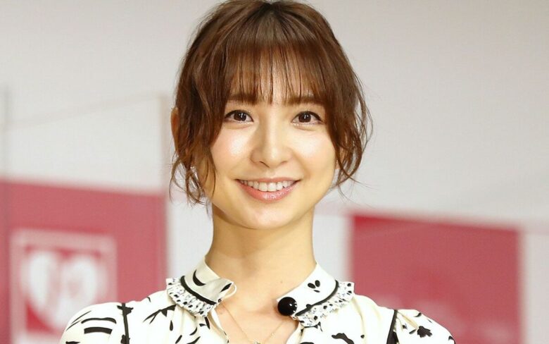 篠田麻里子さん