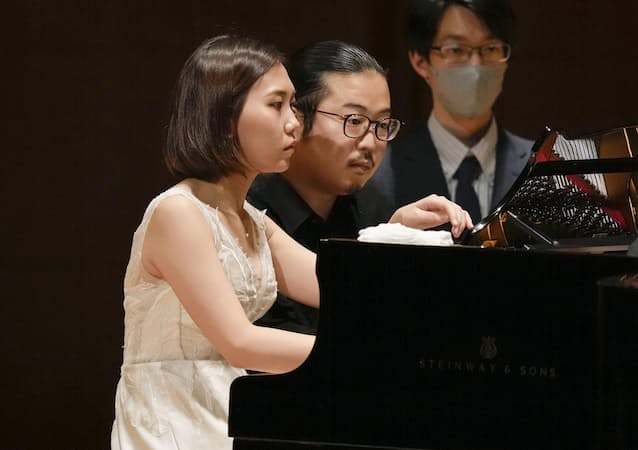 反田恭平さんと小林愛実さん