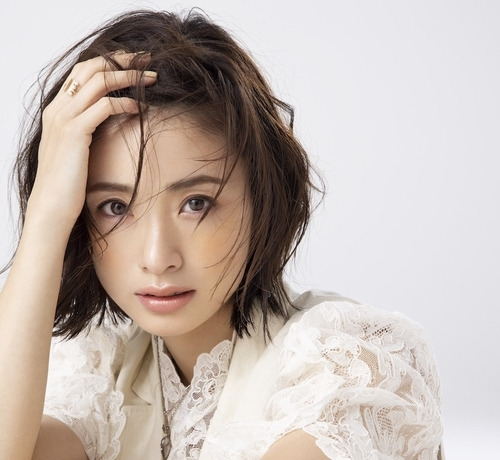 上戸彩さん