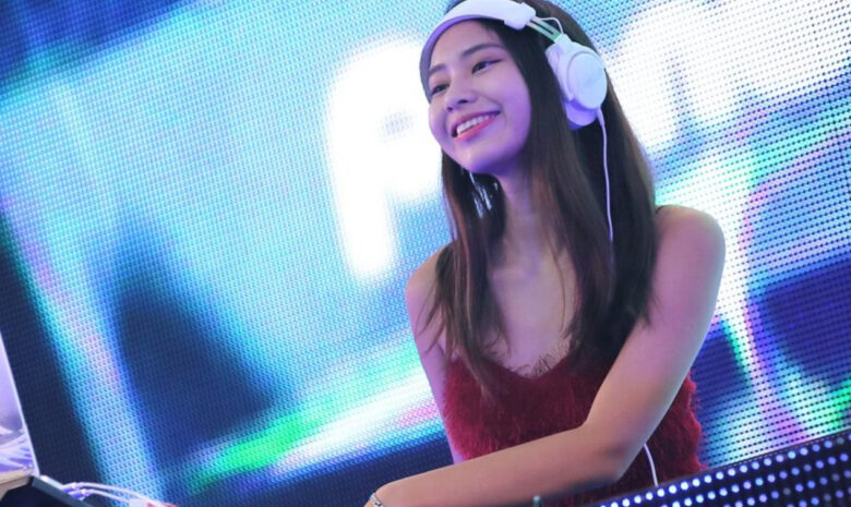 DJ NOMAさん