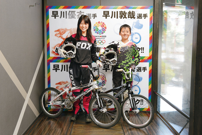 早川優衣さんと弟・敦哉さん