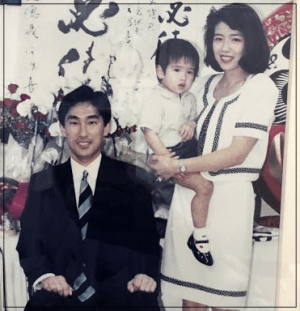 岸田総理と裕子夫人と長男