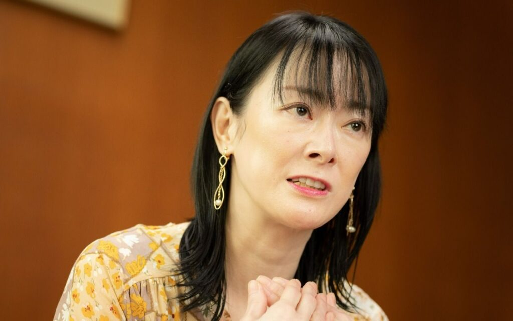 遠野なぎこさん