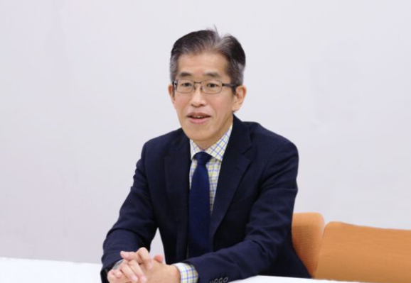 岸博幸さん(SPRIXより)
