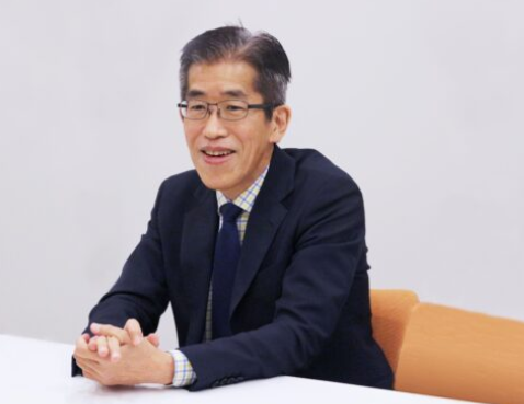 岸博幸さん(SPRIXより)