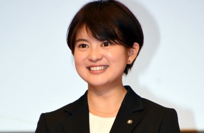 並木万里菜アナ