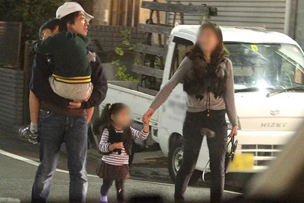 香川照之さんと元嫁と子供たち