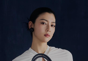 三吉彩花さん(Instagramより)