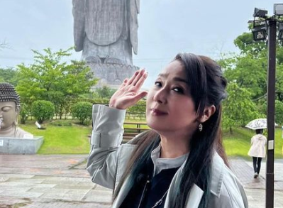 浅野ゆう子さん(Instagramより)