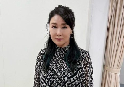 浅野ゆう子さん(Instagramより)