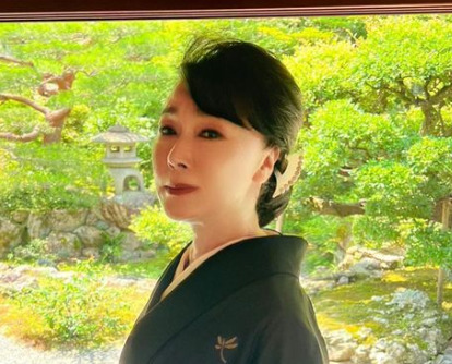 浅野ゆう子さん(Instagramより)