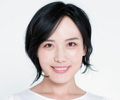 小山あずささん(融合事務所より)