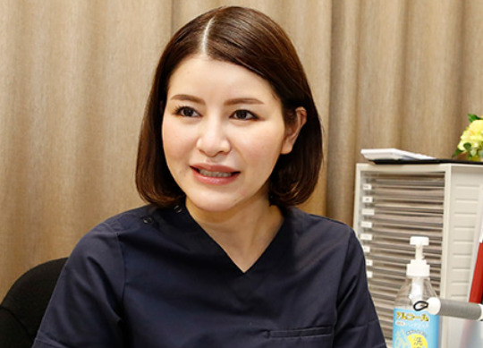 山口真由さんの妹の華央さん(cuebicより)